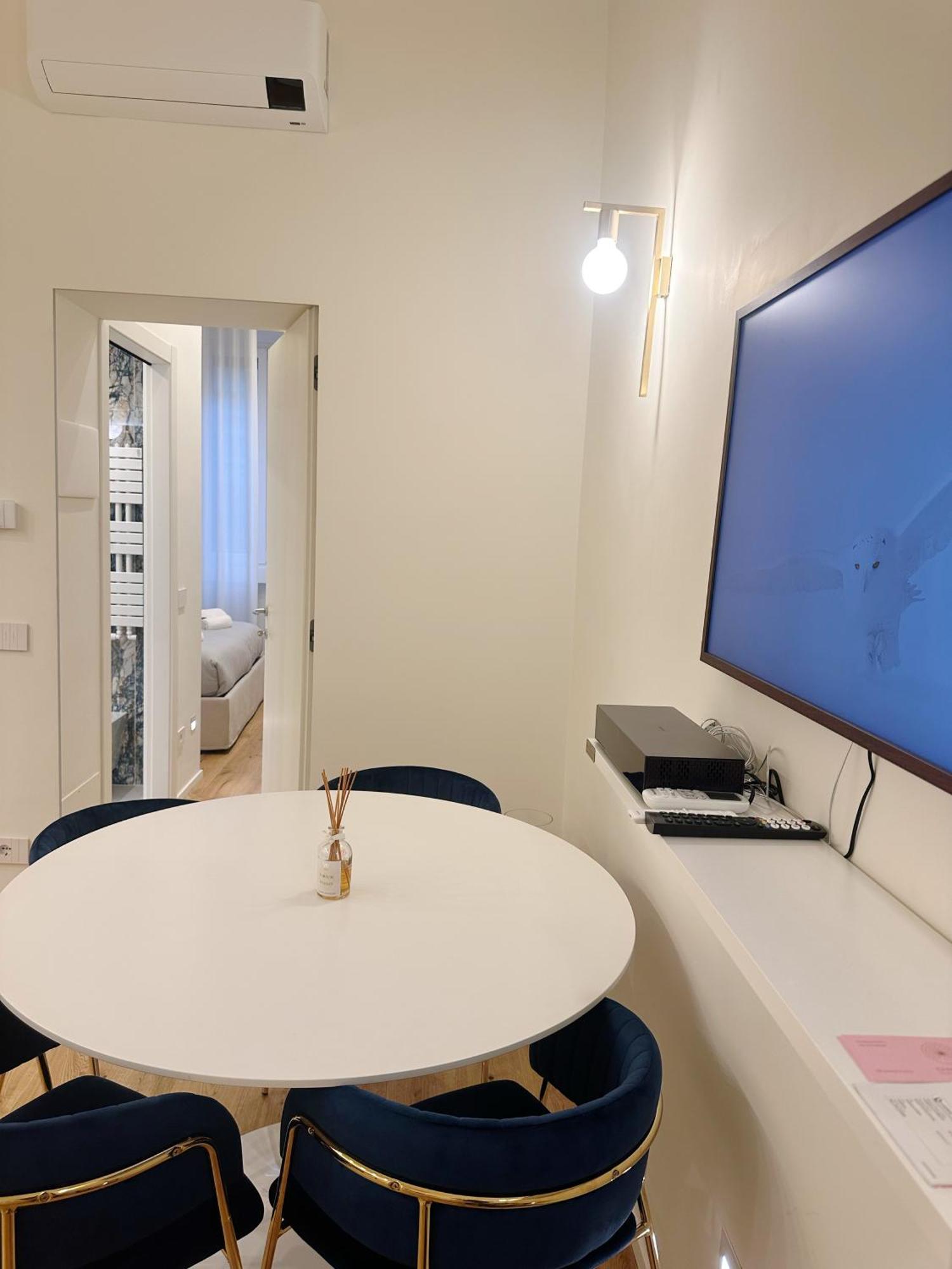 Private Apartment With Wi-Fi Milano City Near Duomo Atena Extérieur photo